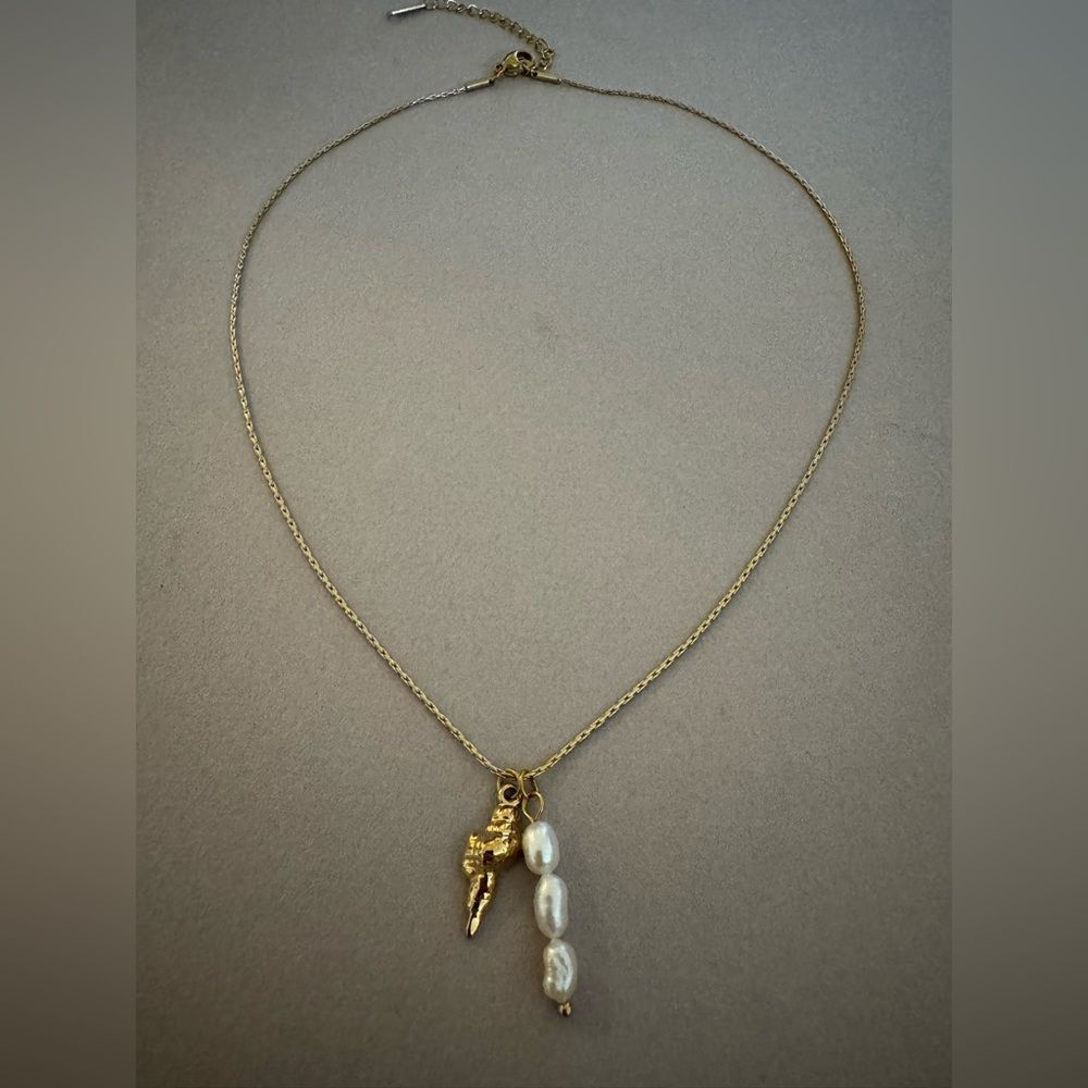 Gold Pearl Charm Necklace M737 - Picture 3 of 5